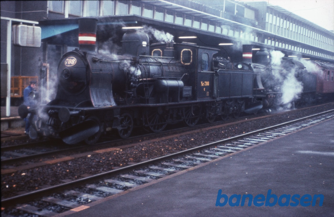 Roskilde DSB C 708 + D Roskilde DSB C 708 + D