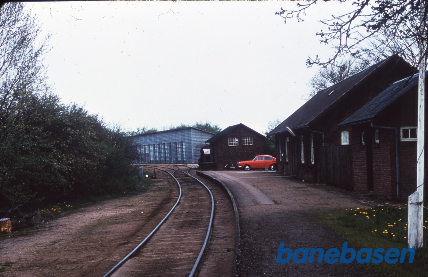 Beder station. Beder station.