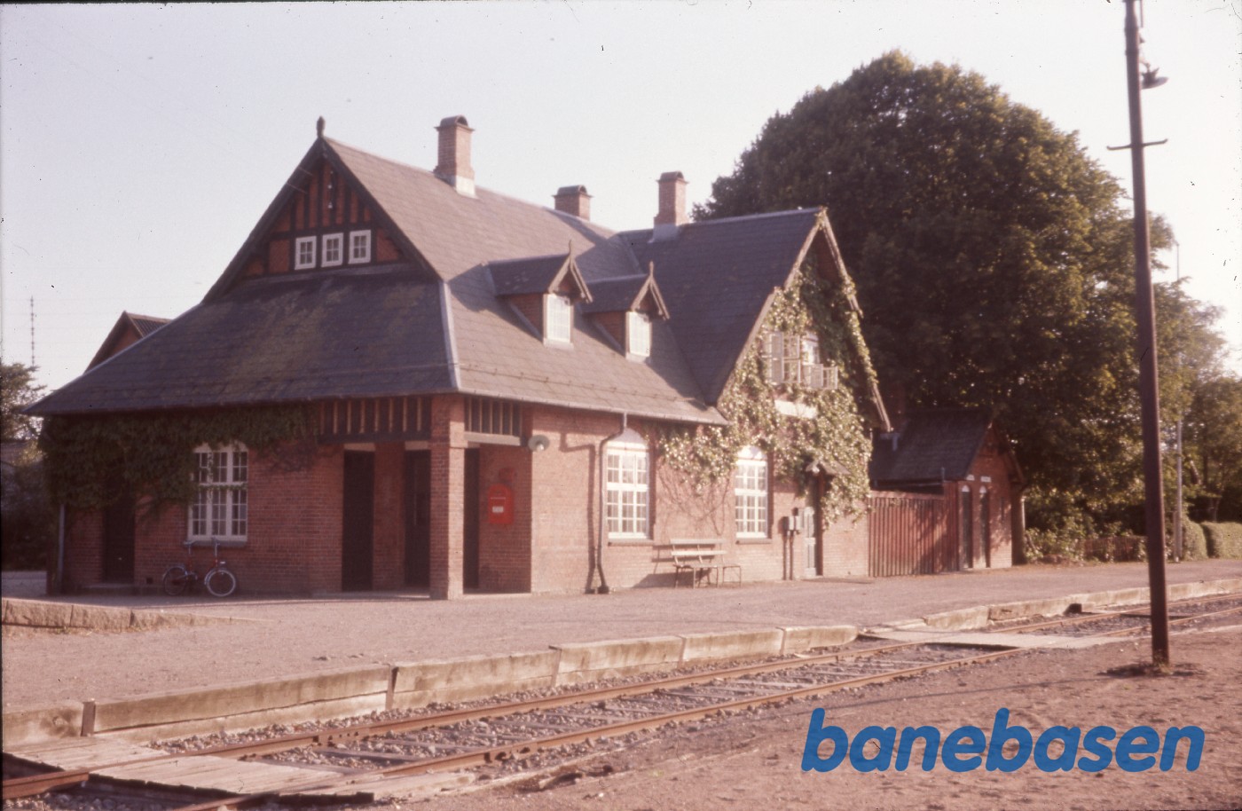 Vedde station Vedde station