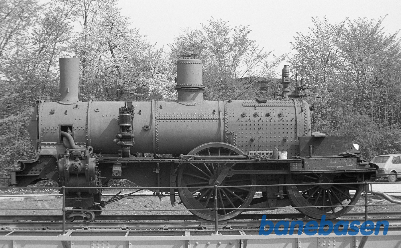 DSB K 582 adskilt i Rungsted DSB K 582 adskilt i Rungsted