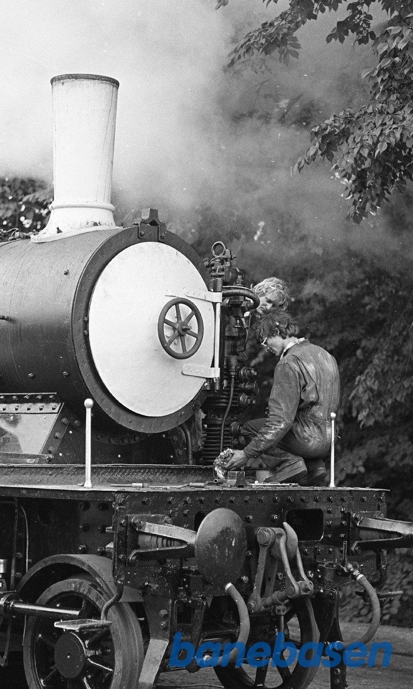 Prøvekørsel med OKMJ 14 i natsporet Prøvekørsel med OKMJ 14 i natsporet