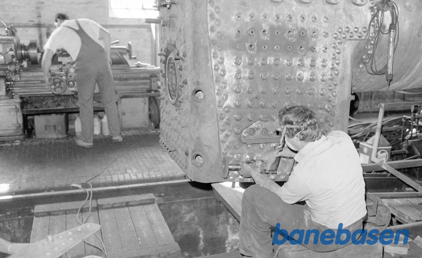 Kedelarbejde på OKMJ 14 i remisen Kedelarbejde på OKMJ 14 i remisen