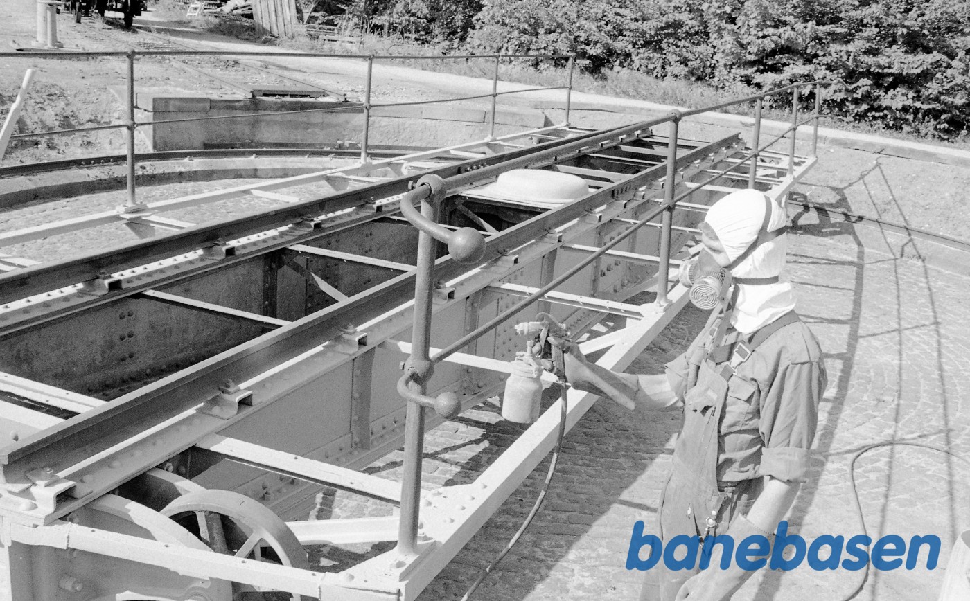 Renovering af drejeskiven i Rungsted sandblæsning og maling Renovering af drejeskiven i Rungsted sandblæsning og maling