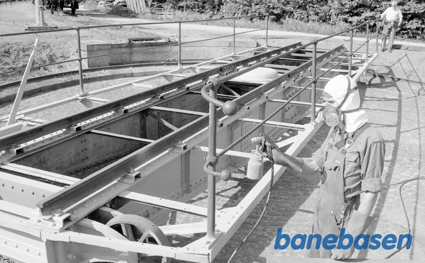 Renovering af drejeskiven i Rungsted sandblæsning og maling Renovering af drejeskiven i Rungsted sandblæsning og maling