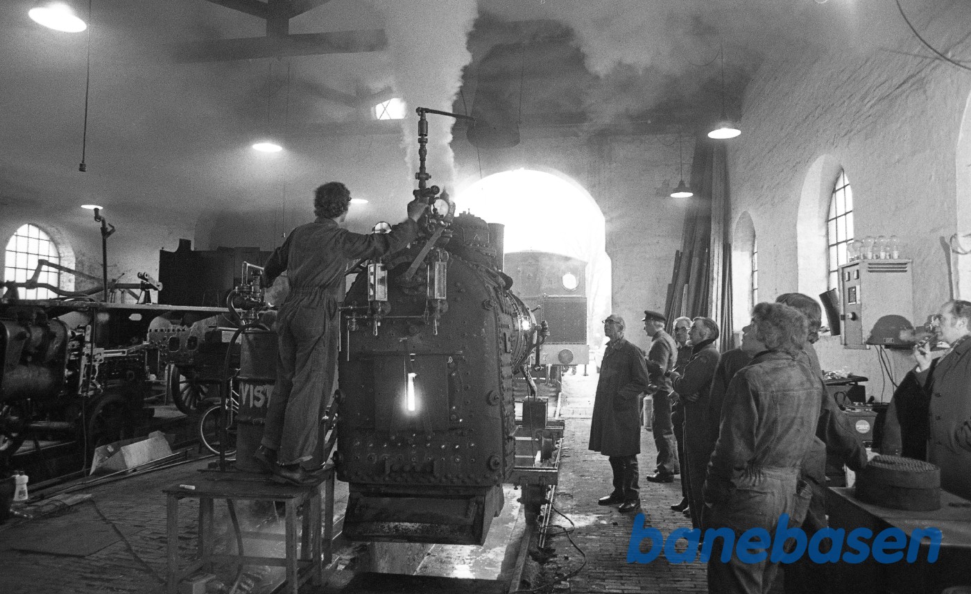 Første opfyring af kedlen til OKMJ 14 Første opfyring af kedlen til OKMJ 14