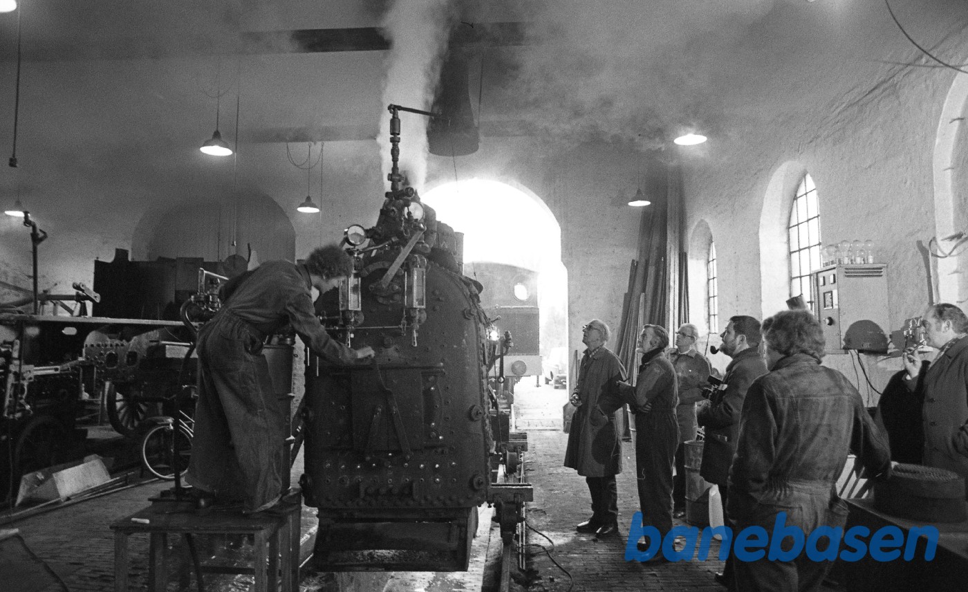 Første opfyring af kedlen til OKMJ 14 Første opfyring af kedlen til OKMJ 14