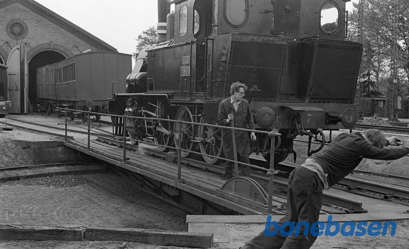 ØSJS 7 på drejeskiven ØSJS 7 på drejeskiven