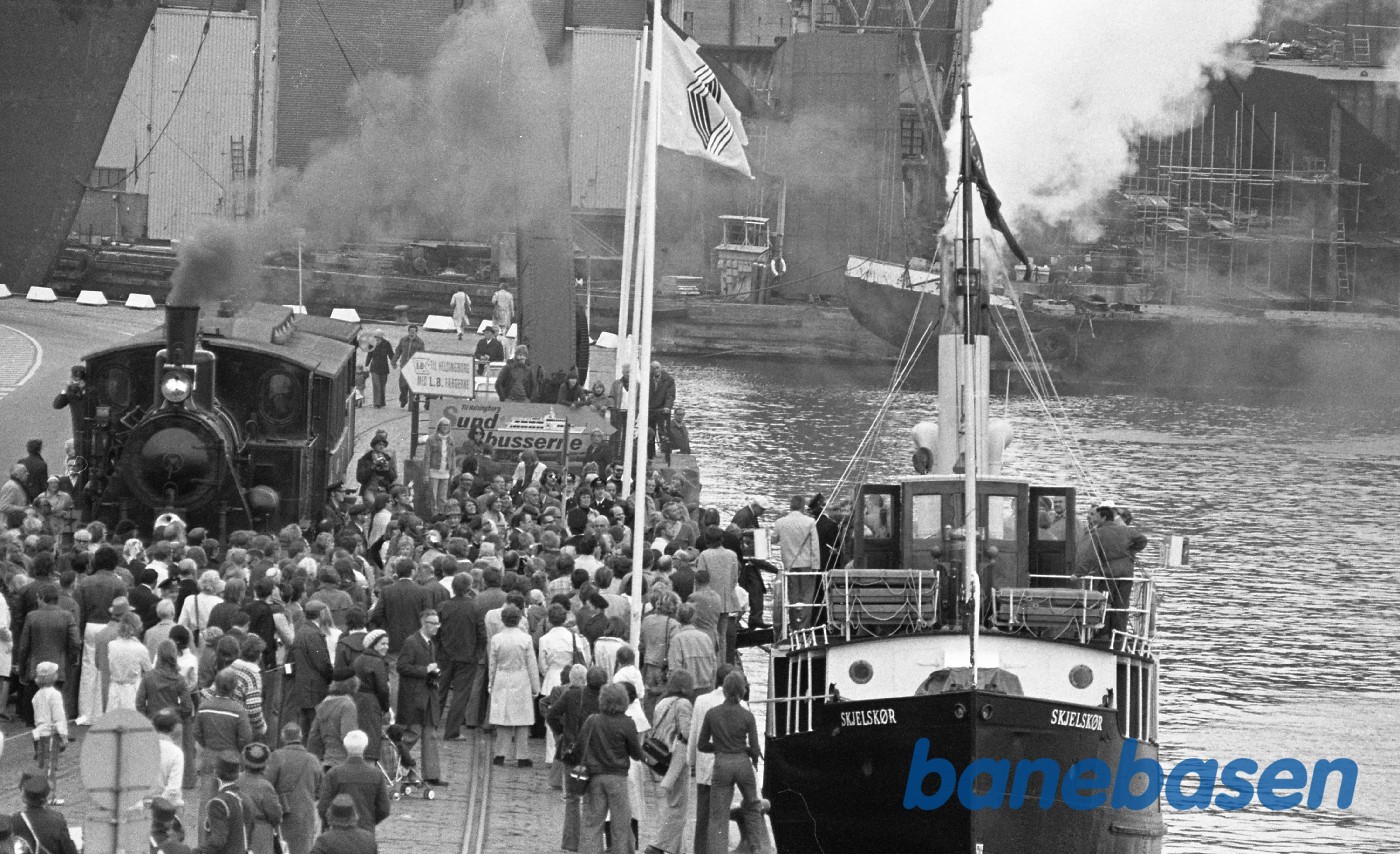 Skælskør og ØSJS 7 på havnen i Helsingør Skælskør og ØSJS 7 på havnen i Helsingør
