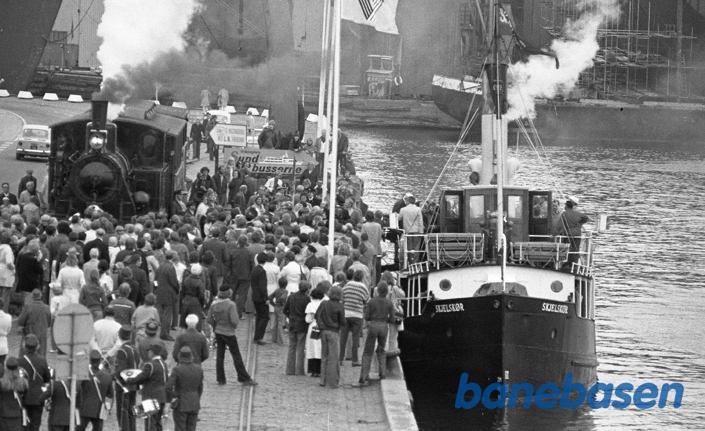 Skælskør og ØSJS 7 på havnen i Helsingør Skælskør og ØSJS 7 på havnen i Helsingør