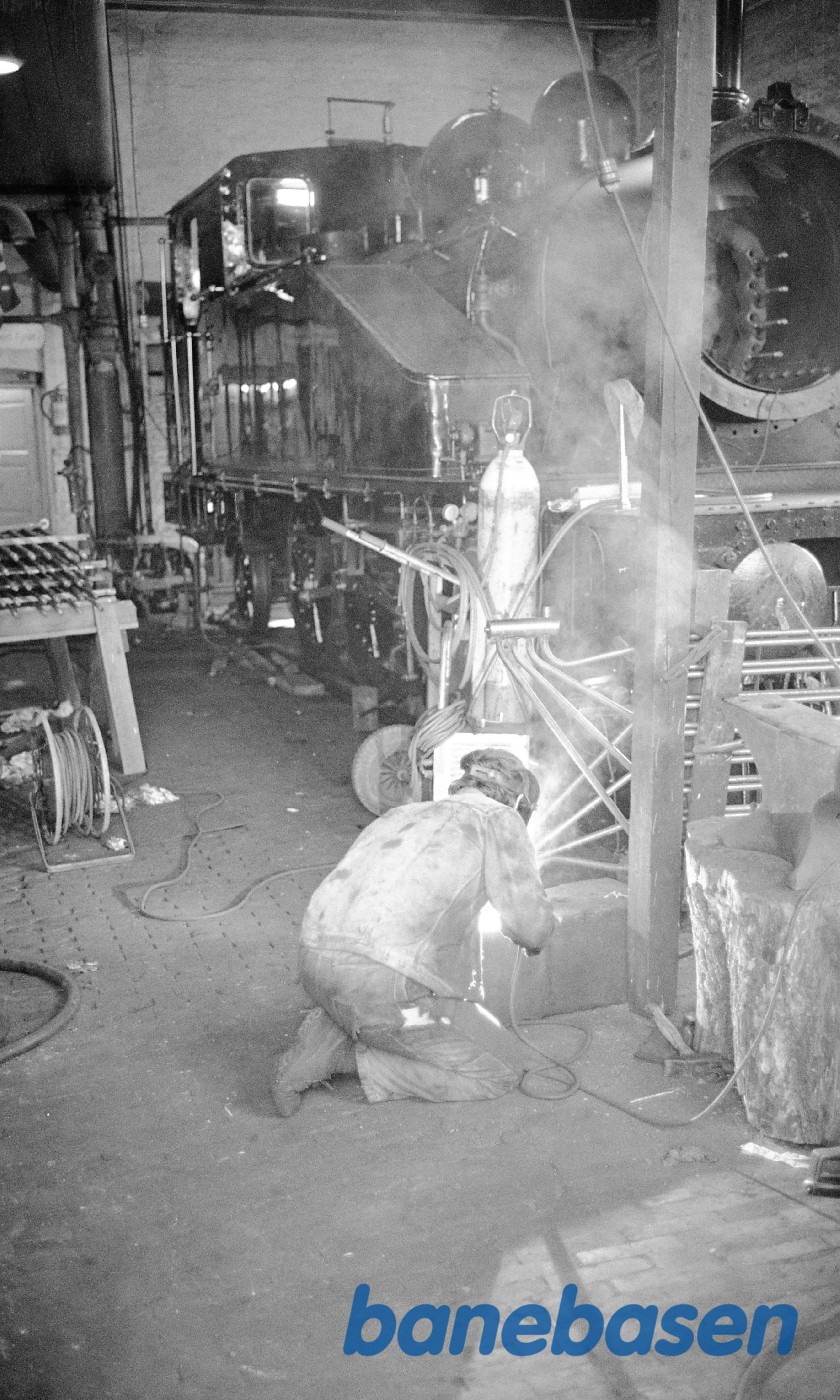 Kedelarbejde på OKMJ 14 i remisen Kedelarbejde på OKMJ 14 i remisen