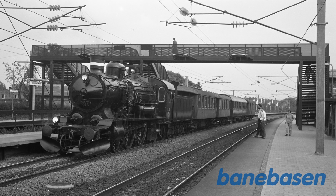 Tog på Rungsted station Tog på Rungsted station