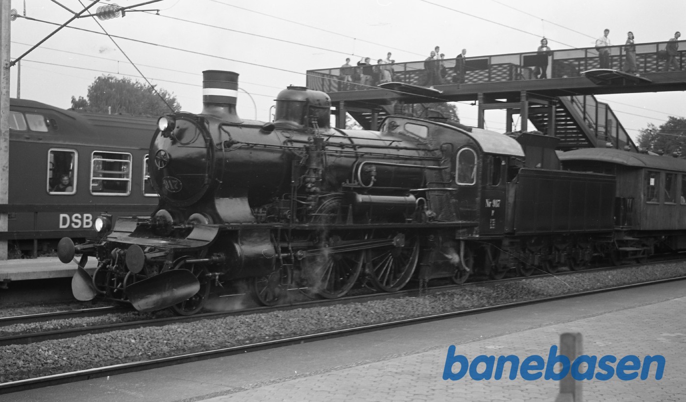 Tog på Rungsted station Tog på Rungsted station