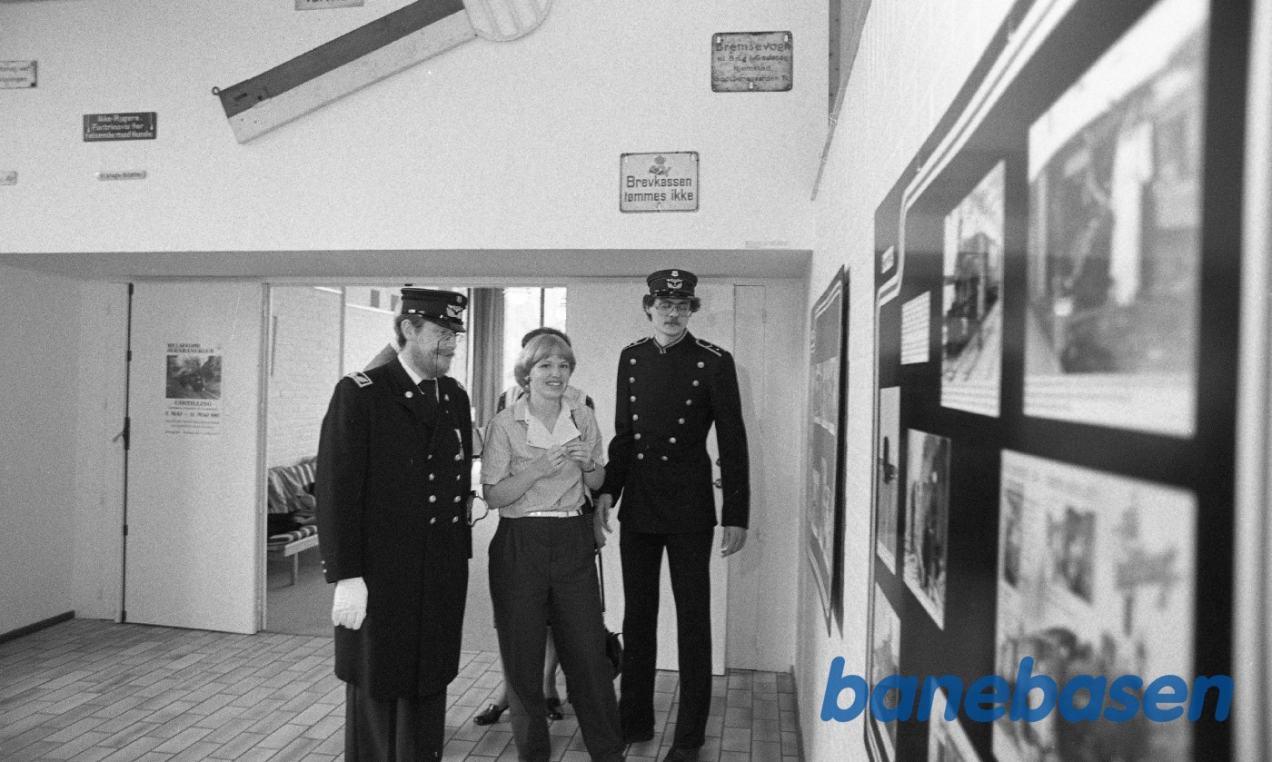 Lene Friis eksaminsprojekt: HgJK 25 år jubilæumsudstilling Lene Friis eksaminsprojekt: HgJK 25 år jubilæumsudstilling