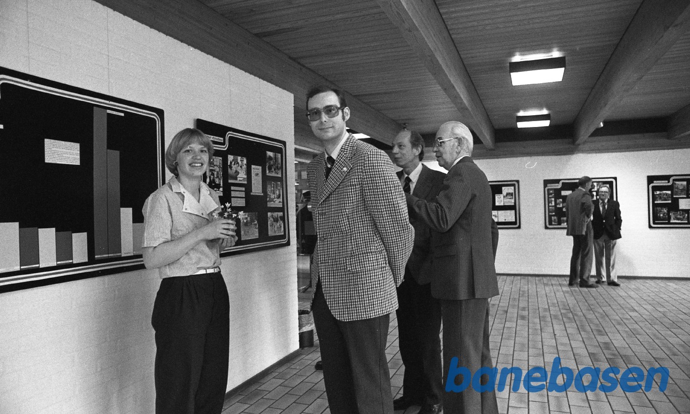 Lene Friis eksaminsprojekt: HgJK 25 år jubilæumsudstilling Lene Friis eksaminsprojekt: HgJK 25 år jubilæumsudstilling