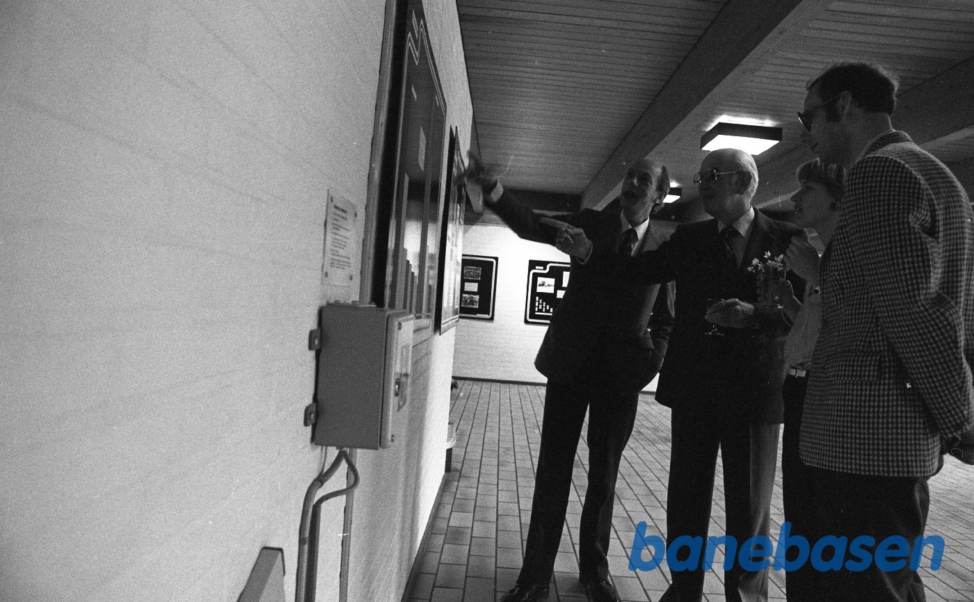 Lene Friis eksaminsprojekt: HgJK 25 år jubilæumsudstilling Lene Friis eksaminsprojekt: HgJK 25 år jubilæumsudstilling