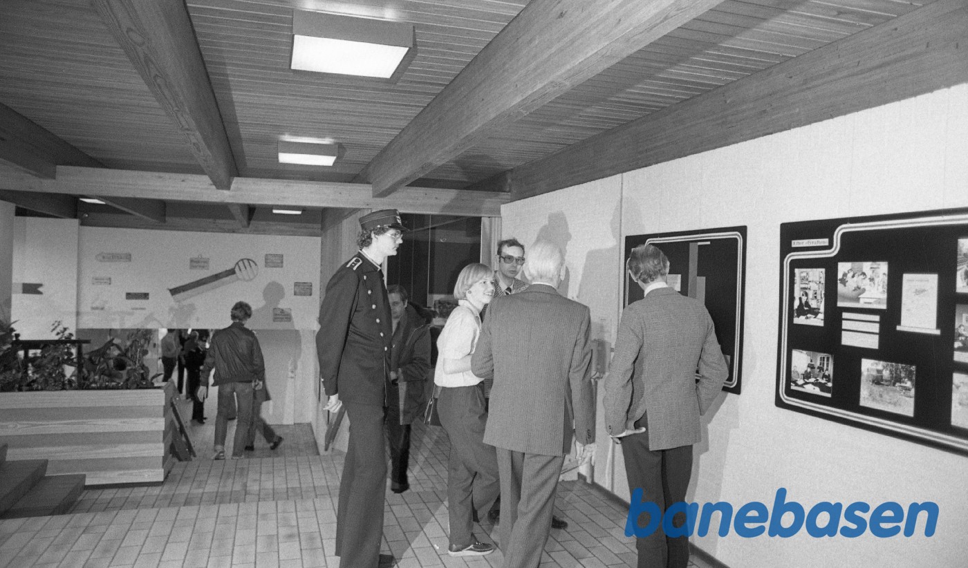 Lene Friis eksaminsprojekt: HgJK 25 år jubilæumsudstilling Lene Friis eksaminsprojekt: HgJK 25 år jubilæumsudstilling