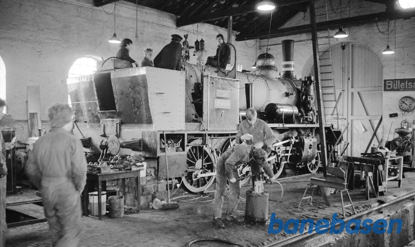 Reparation af ØSJS i remisen Reparation af ØSJS i remisen