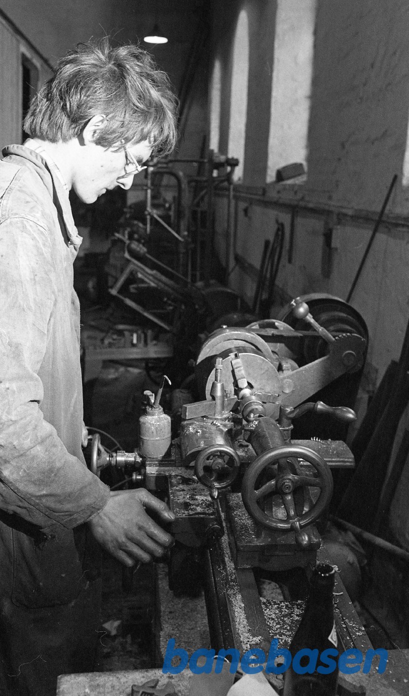 Kedelarbejde på OKMJ 14 i remisen Kedelarbejde på OKMJ 14 i remisen