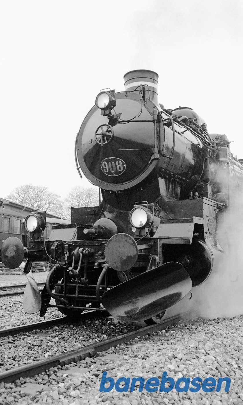 Græsted Veterantræf 2002, besøg af PR-maskinen Græsted Veterantræf 2002, besøg af PR-maskinen