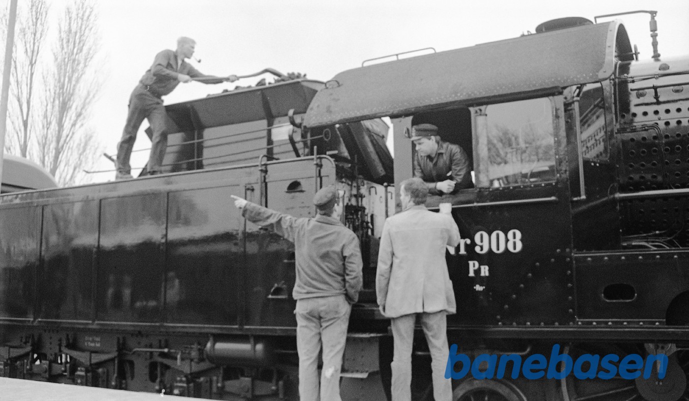 Græsted Veterantræf 2002, besøg af PR-maskinen Græsted Veterantræf 2002, besøg af PR-maskinen