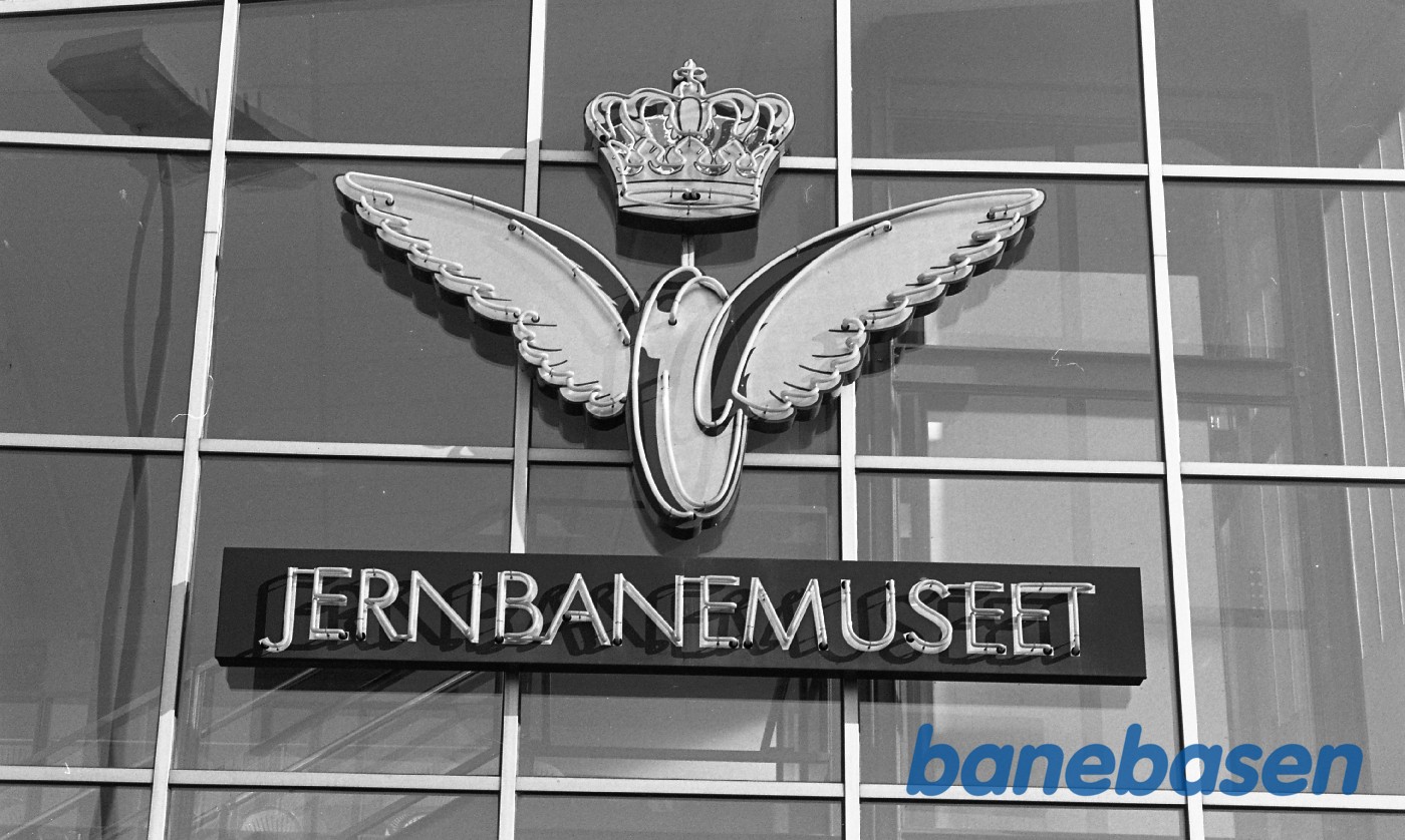 Jernbanemuseets skilt Jernbanemuseets skilt