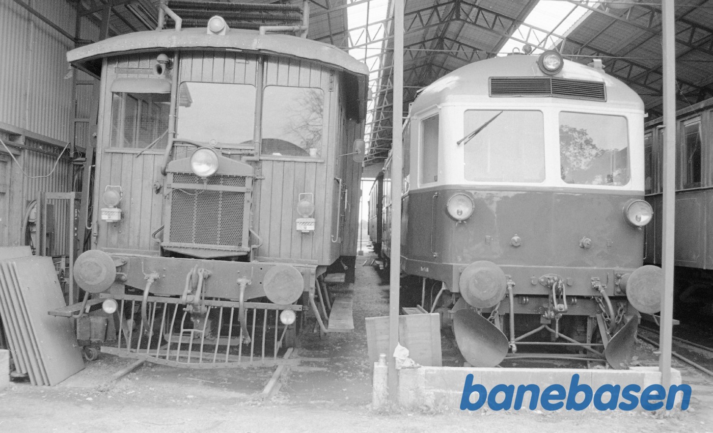 M5 og M8 i vognhallen i Græsted M5 og M8 i vognhallen i Græsted