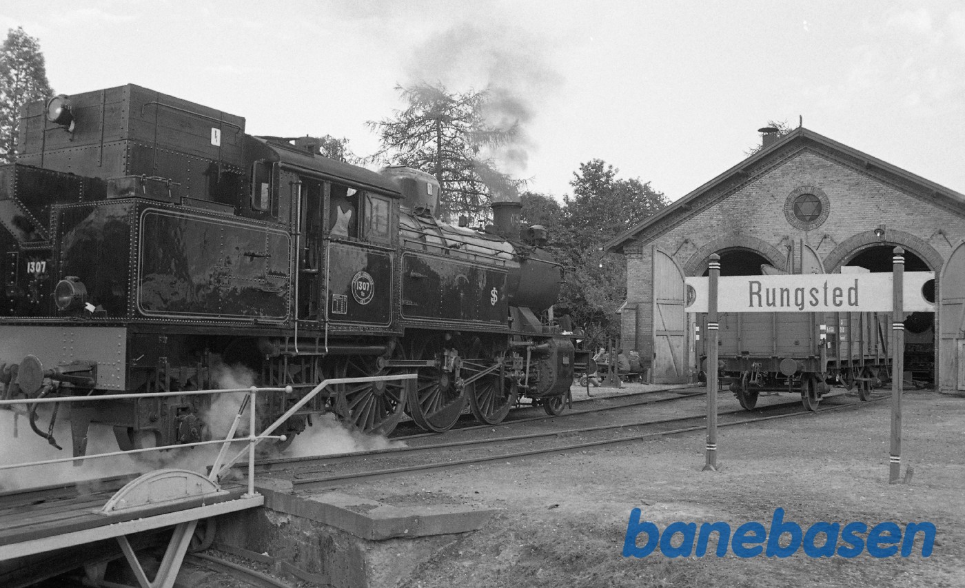 S 1307 i Rungsted remise klar til at køre S 1307 i Rungsted remise klar til at køre