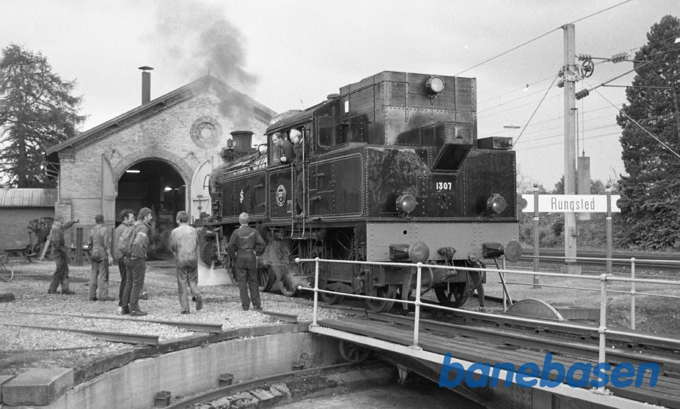 S 1307 i Rungsted remise klar til at køre S 1307 i Rungsted remise klar til at køre