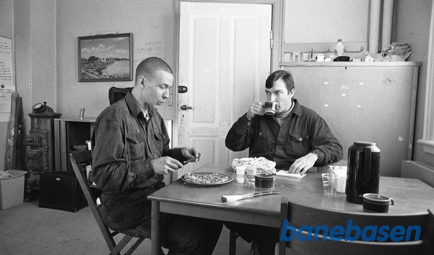 Folkestuen i Græsted, i stuen ud mod forpladsen Folkestuen i Græsted, i stuen ud mod forpladsen