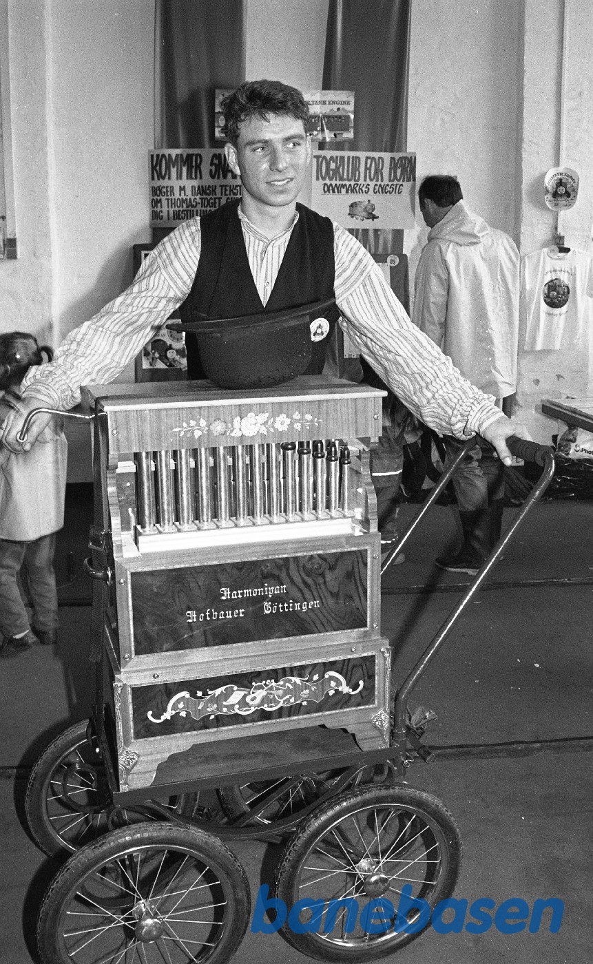 Veterantog for børn i Græsted, det første år Veterantog for børn i Græsted, det første år