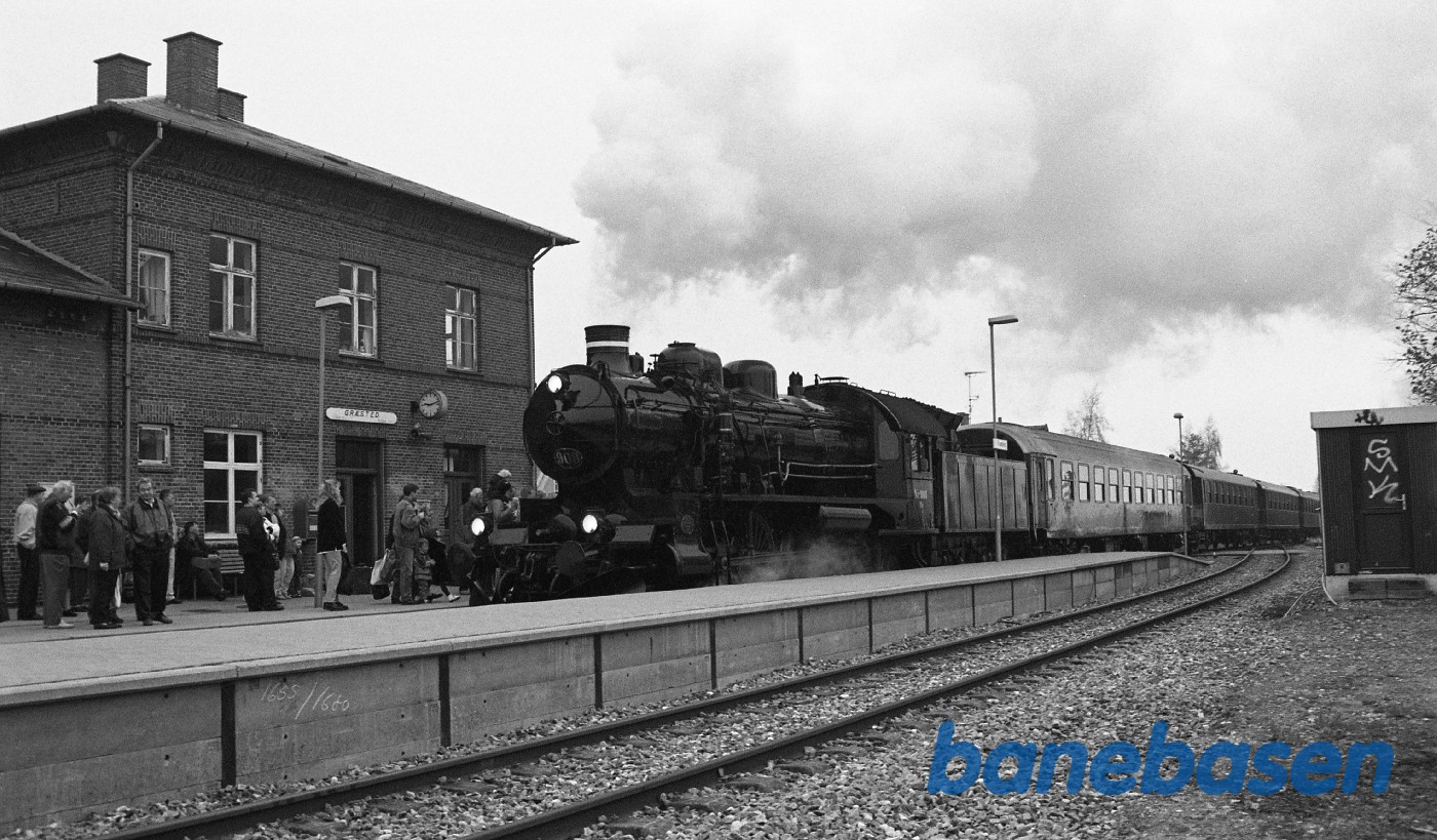 Pr 908 med særtog passerer Græsted Pr 908 med særtog passerer Græsted