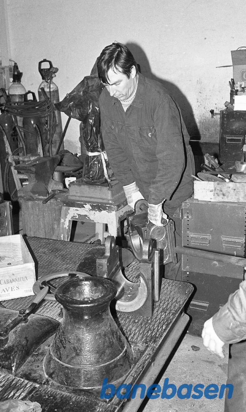 Reparation af hovedleje til OKMJ 14 i Græsted Reparation af hovedleje til OKMJ 14 i Græsted