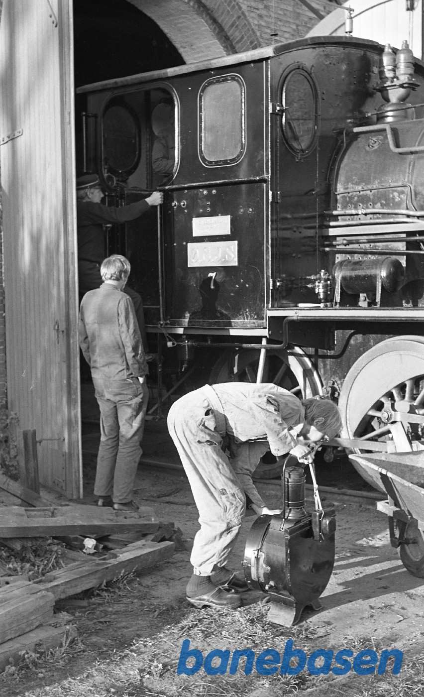 ØSJS 7 opfyres ved Rungsted remise ØSJS 7 opfyres ved Rungsted remise