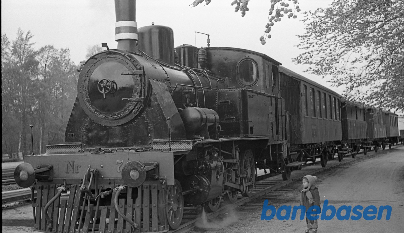 ØSJS 7 opfyres ved Rungsted remise ØSJS 7 opfyres ved Rungsted remise