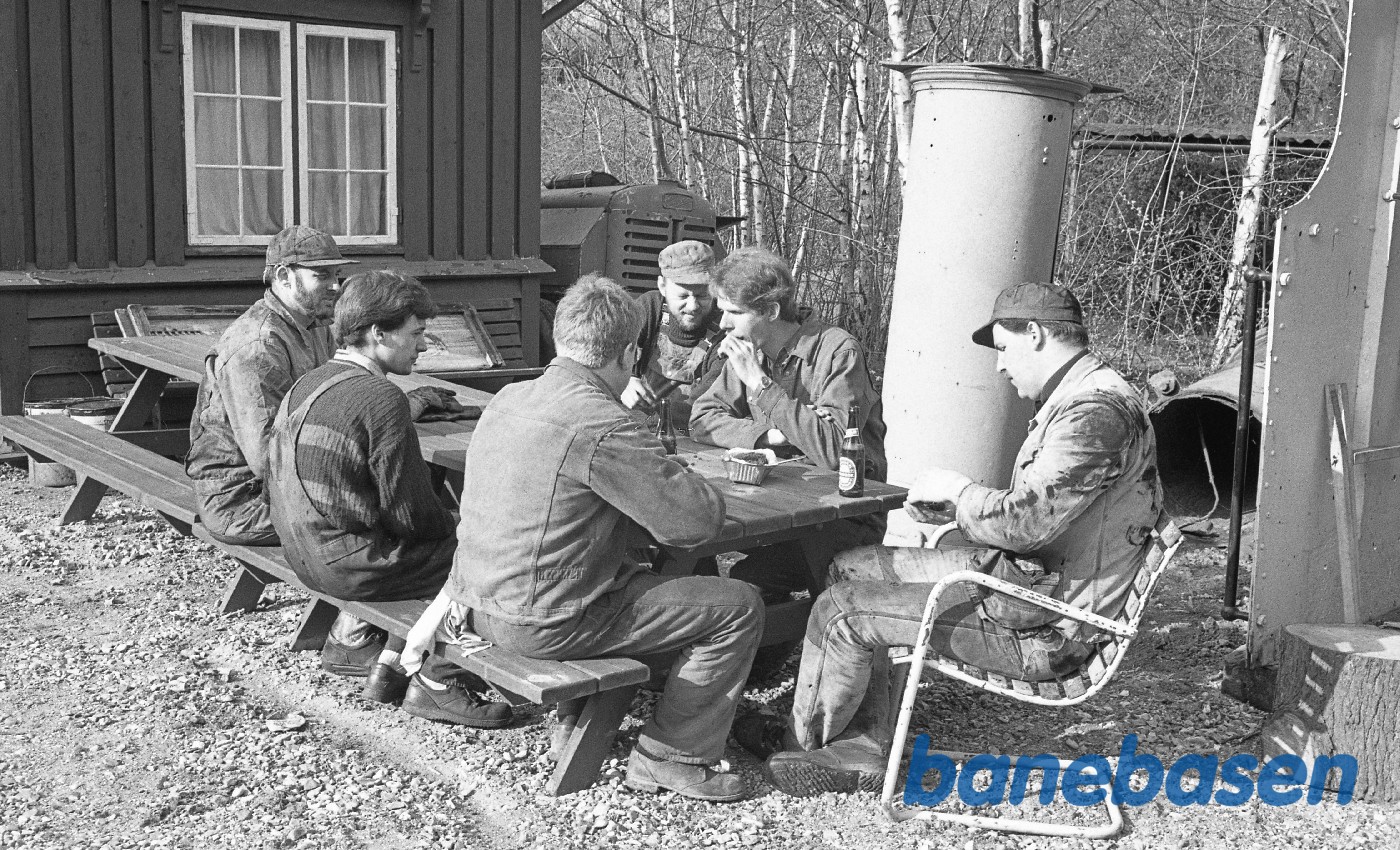 Frokost udenfor remisen i Rungsted Frokost udenfor remisen i Rungsted