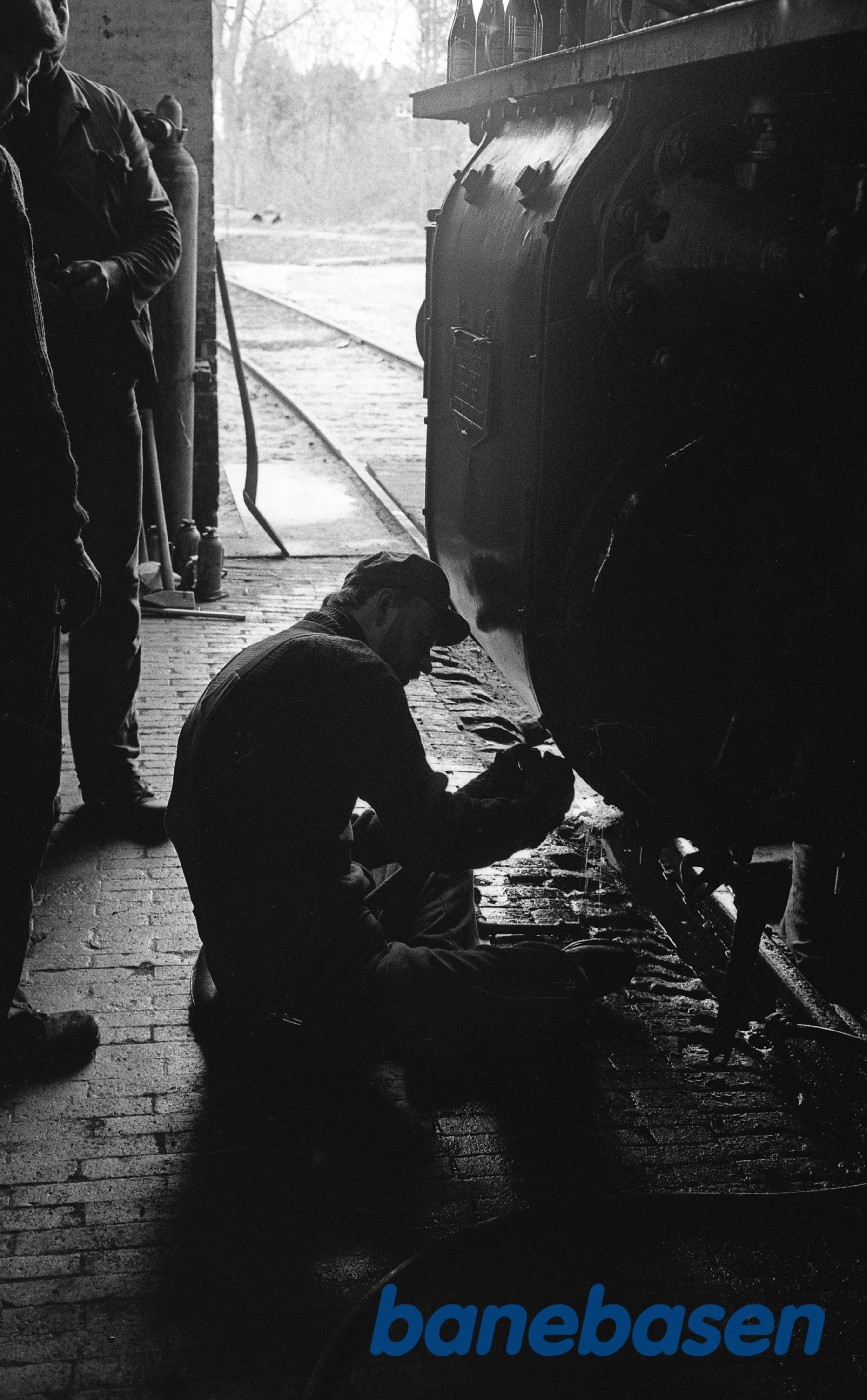 Eftersyn af S 1307 i remisen Eftersyn af S 1307 i remisen