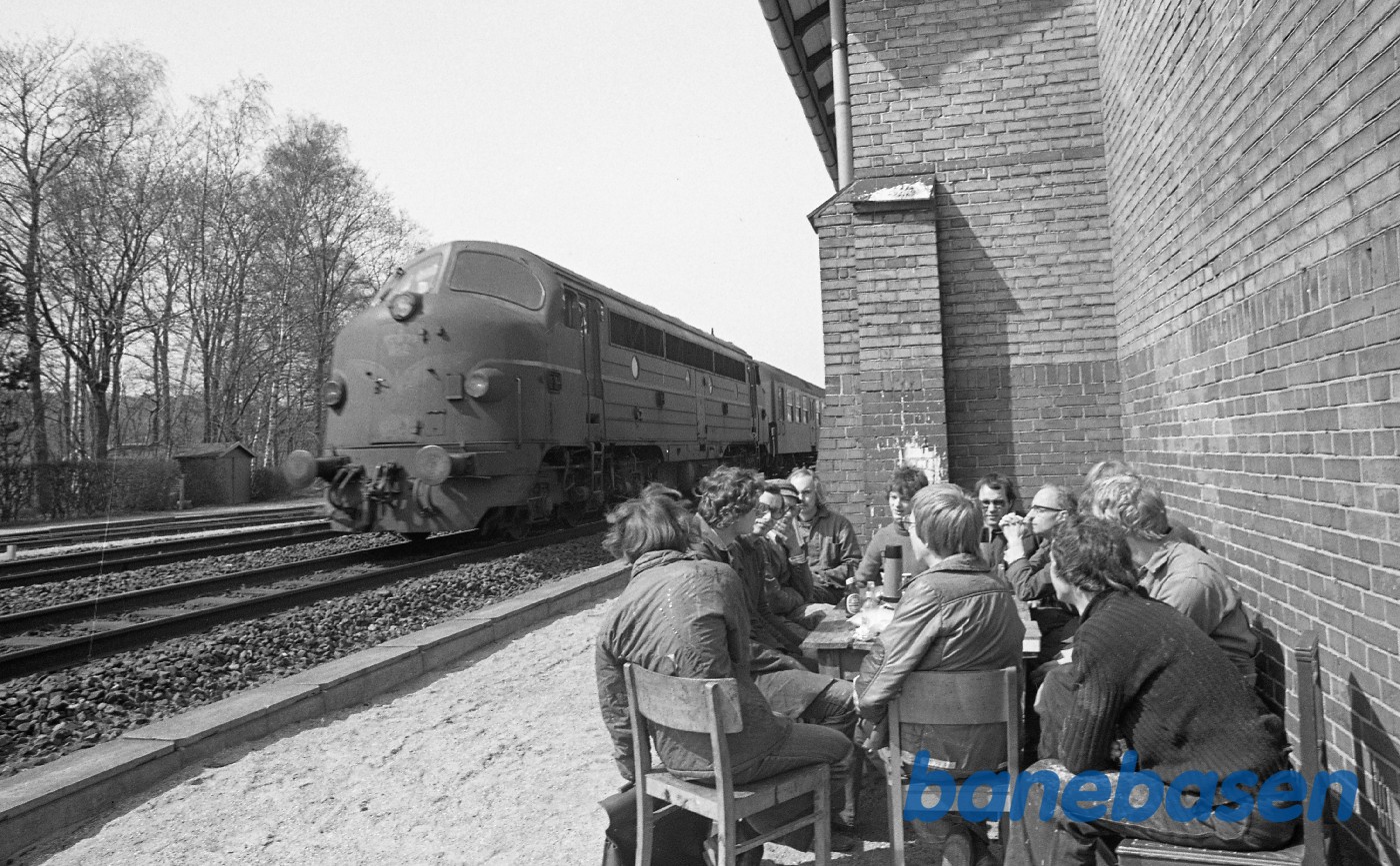 Frokost udenfor remisen i Rungsted Frokost udenfor remisen i Rungsted