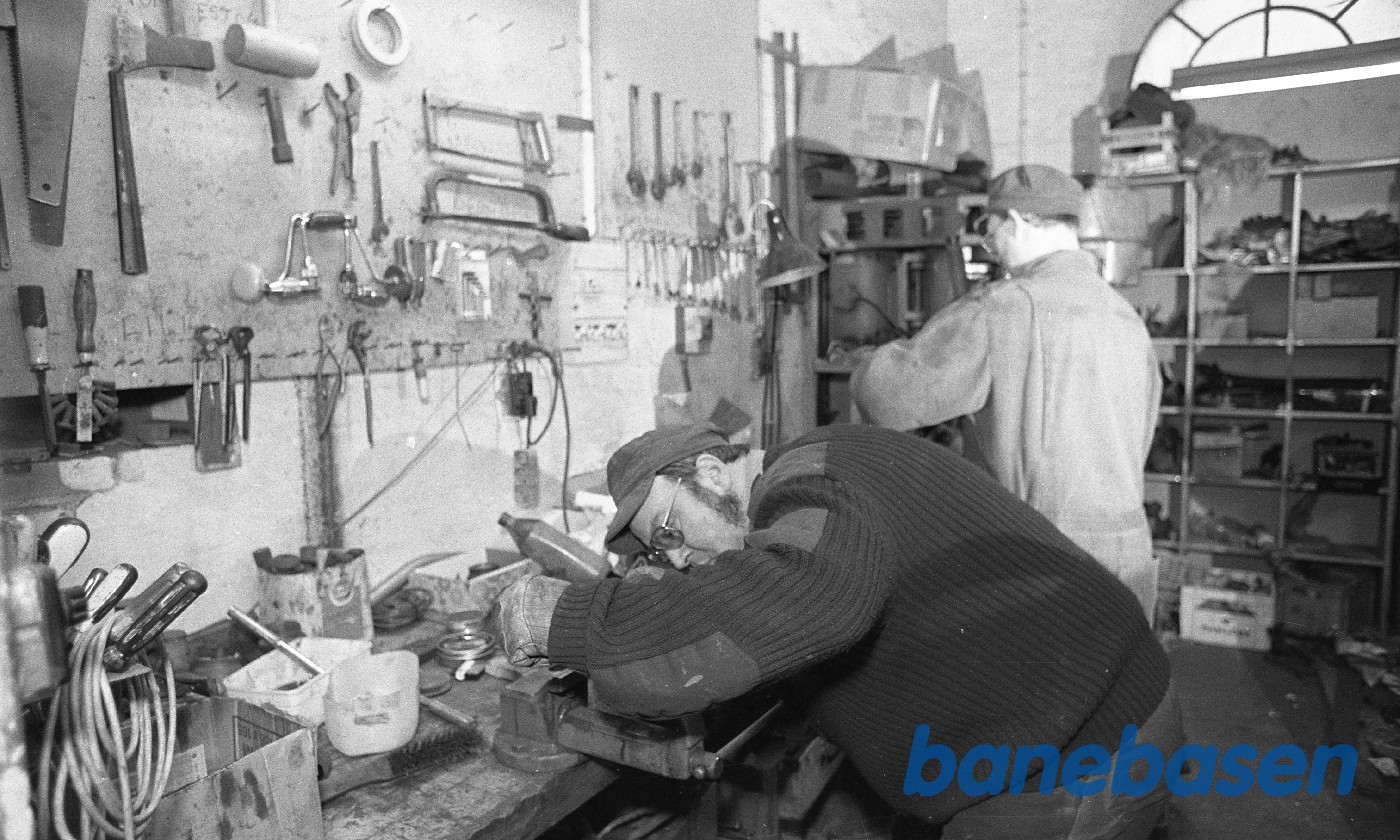 Værkstedsarbejde på Nøl Værkstedsarbejde på Nøl