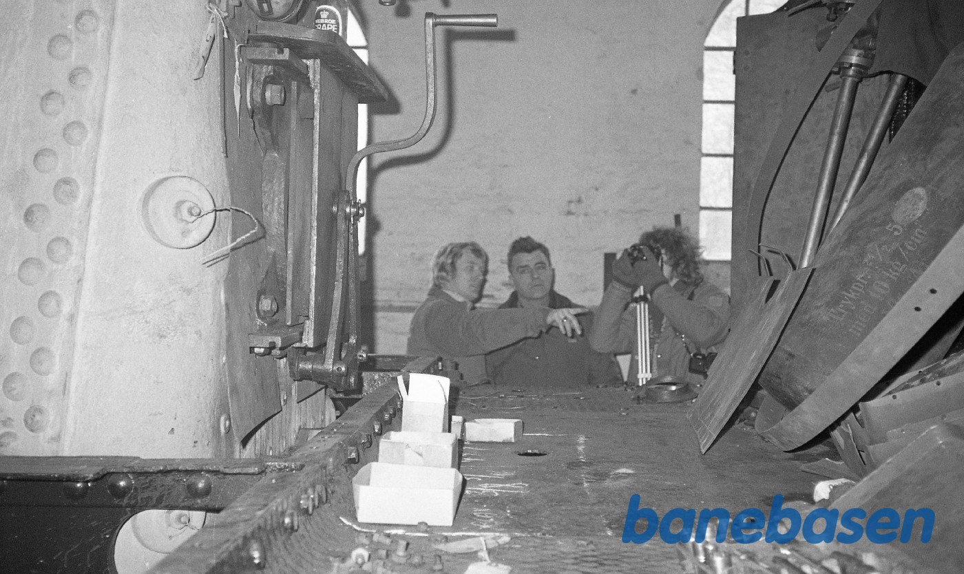 Der arbejdes på OKMJ 14 i remisen Der arbejdes på OKMJ 14 i remisen