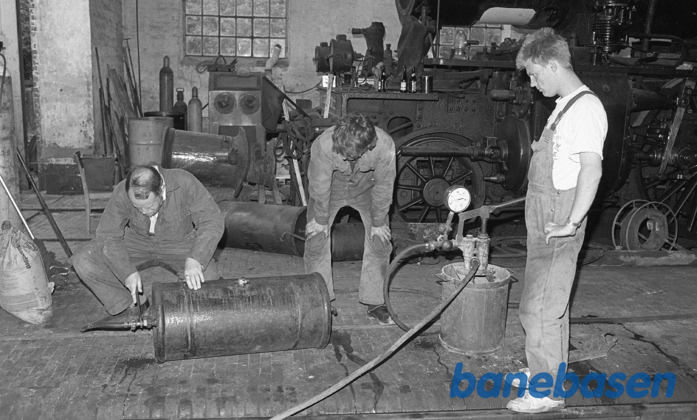 Trykprøve af luftbeholder Trykprøve af luftbeholder