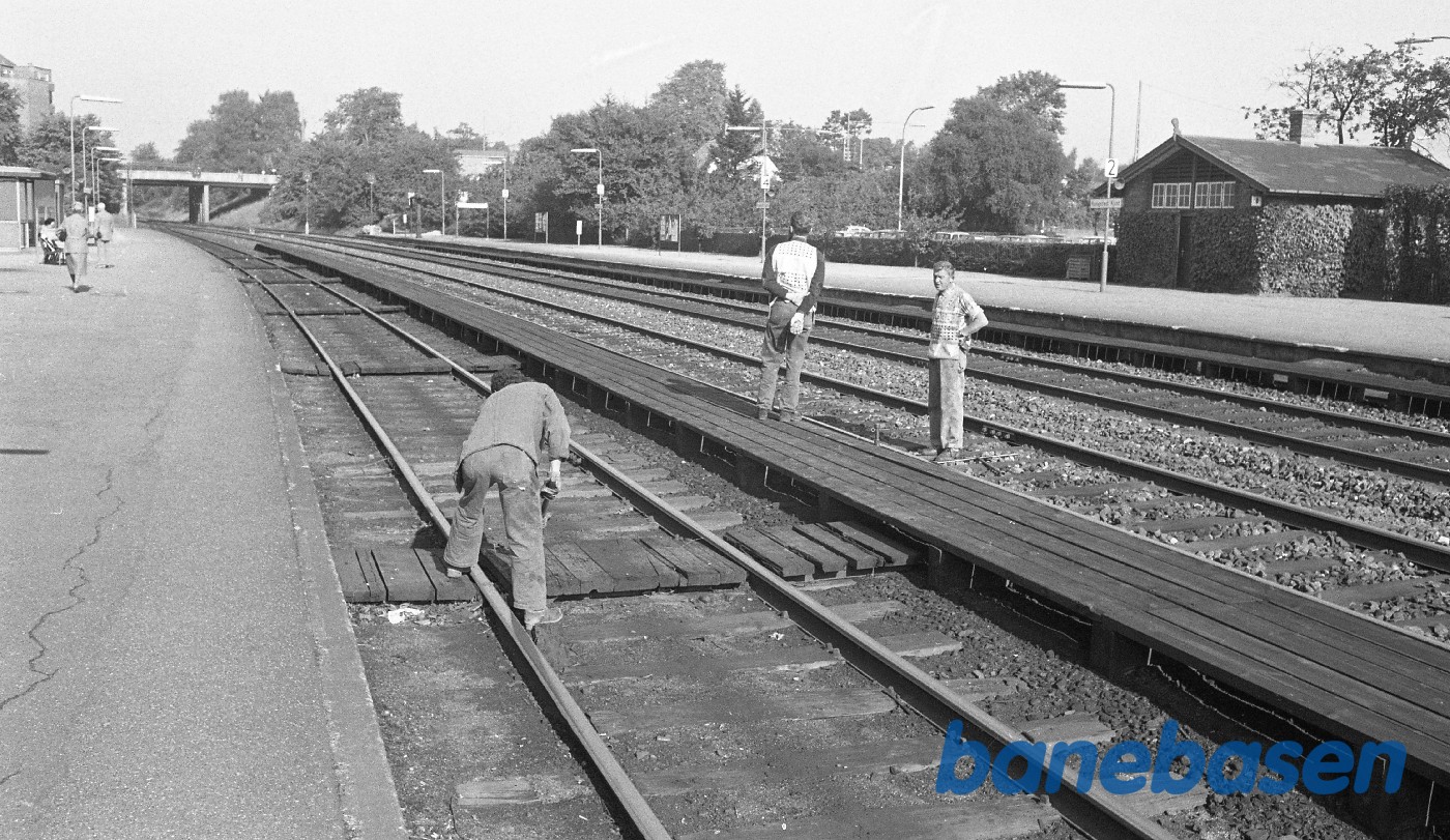 Tre mand fra Produktion laver sporarbejde i Rungsted Tre mand fra Produktion laver sporarbejde i Rungsted