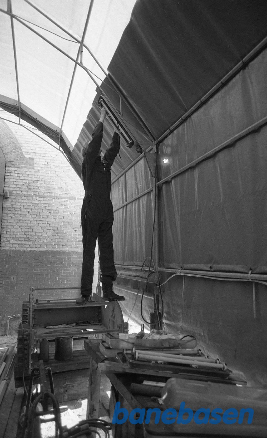 Opsætning af telthal foran remisen i Rungsted Opsætning af telthal foran remisen i Rungsted