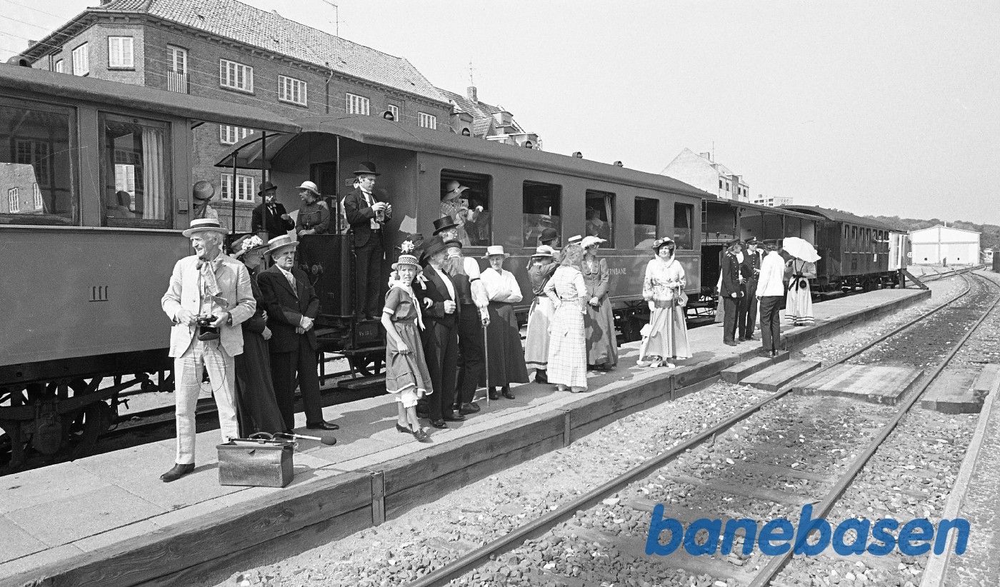 Sæsonstart på HHGB med pigegarden og de glade 90 Sæsonstart på HHGB med pigegarden og de glade 90