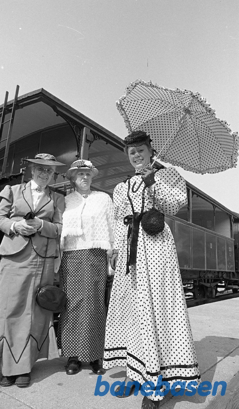 Sæsonstart på HHGB med pigegarden og de glade 90 Sæsonstart på HHGB med pigegarden og de glade 90