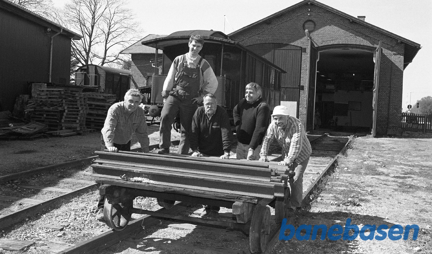 Søren Lindkilde med arbejdsholdet i Græsted Søren Lindkilde med arbejdsholdet i Græsted