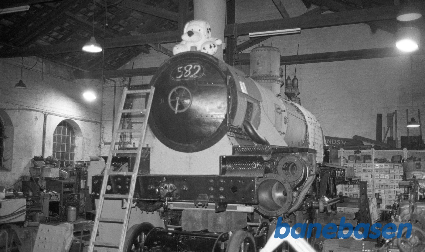 Værkstedsarbejde på DSB 582 i Rungsted Værkstedsarbejde på DSB 582 i Rungsted
