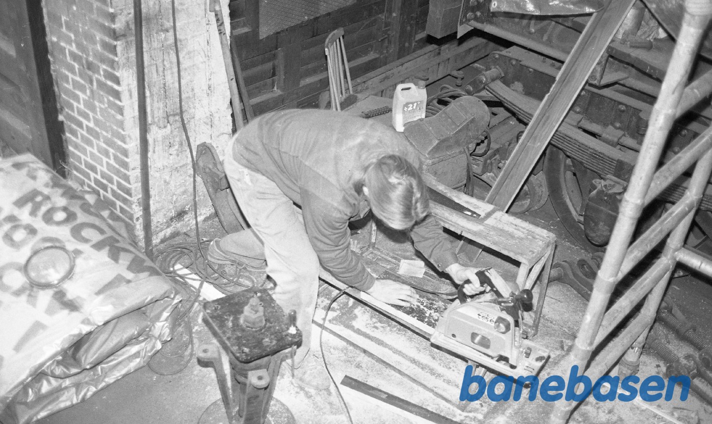 Arbejde i værkstedet i Græsted Arbejde i værkstedet i Græsted