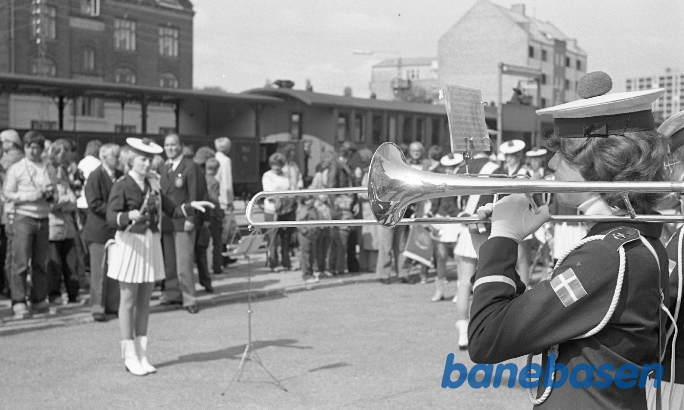 Sæsonstart på HHGB med pigegarden og de glade 90 Sæsonstart på HHGB med pigegarden og de glade 90