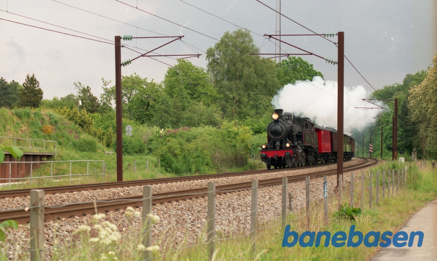 S 1307 med tog på Kystbanen S 1307 med tog på Kystbanen