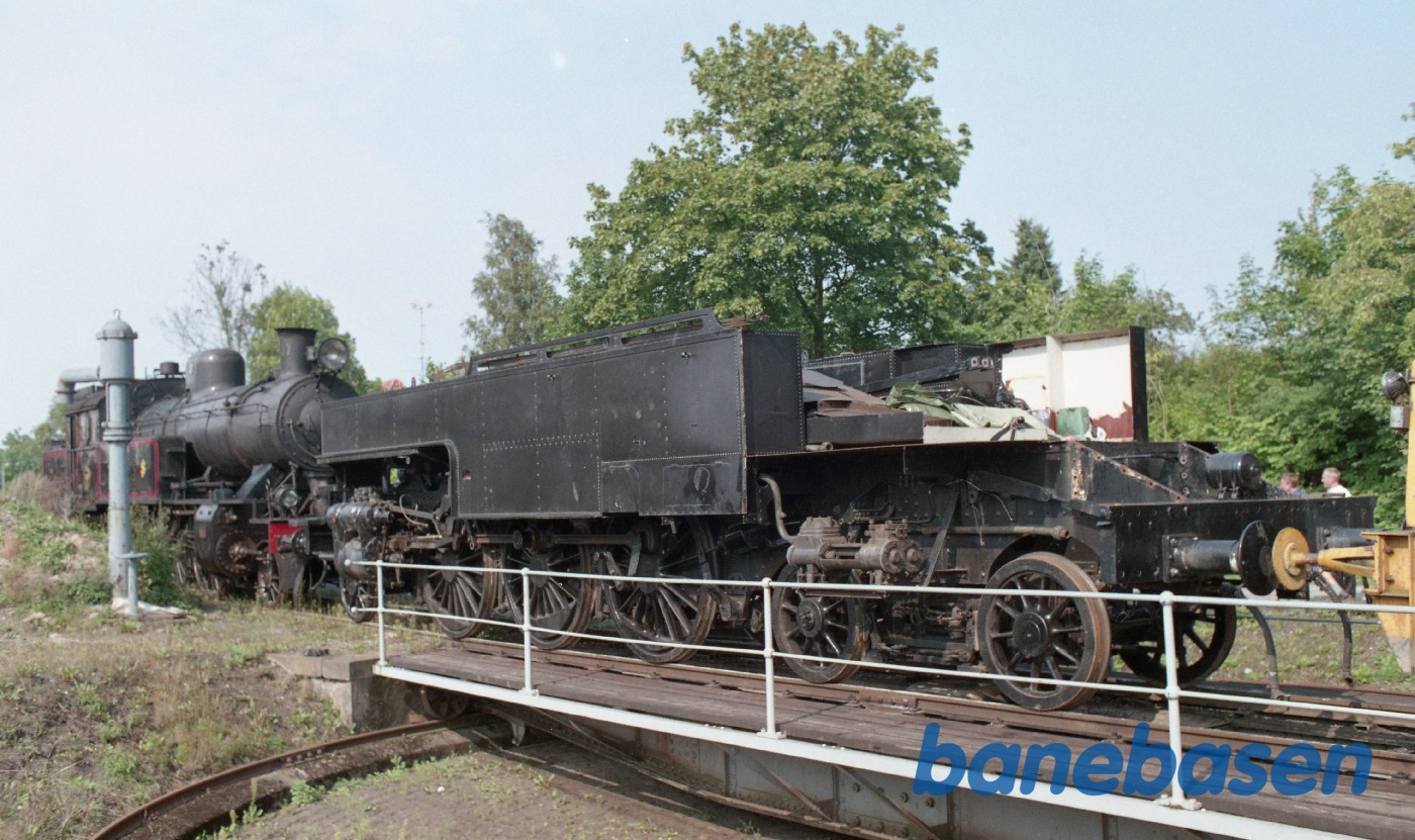 DSB S 740 undervogn i Rungsted remise DSB S 740 undervogn i Rungsted remise